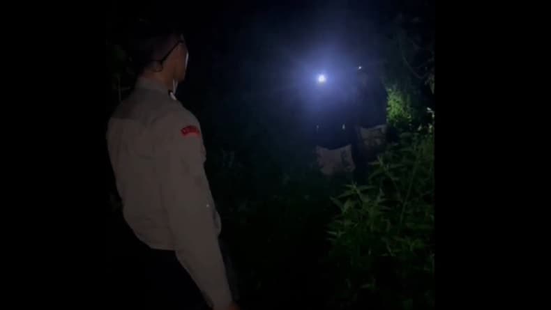 Tersesat akibat Cuaca Buruk, 2 Wanita Pendaki Gunung Lawu asal Ngawi Dievakuasi Tersesat akibat Cuaca Buruk, 2 Wanita Pendaki Gunung Lawu asal Ngawi Dievakuasi