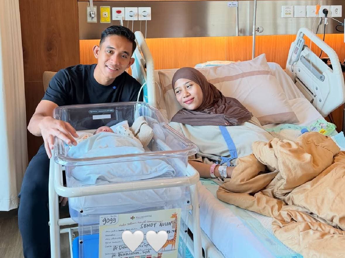 Selamat! Anak Pertama Rizky Ridho Lahir Sehat, Namanya Ebrahim Khalif Nadirizky Selamat! Anak Pertama Rizky Ridho Lahir Sehat, Namanya Ebrahim Khalif Nadirizky