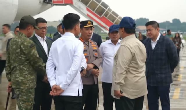 Prabowo Tiba di Tanah Air usai Kunjungi Rusia hingga Prancis, Disambut Gibran Prabowo Tiba di Tanah Air usai Kunjungi Rusia hingga Prancis, Disambut Gibran