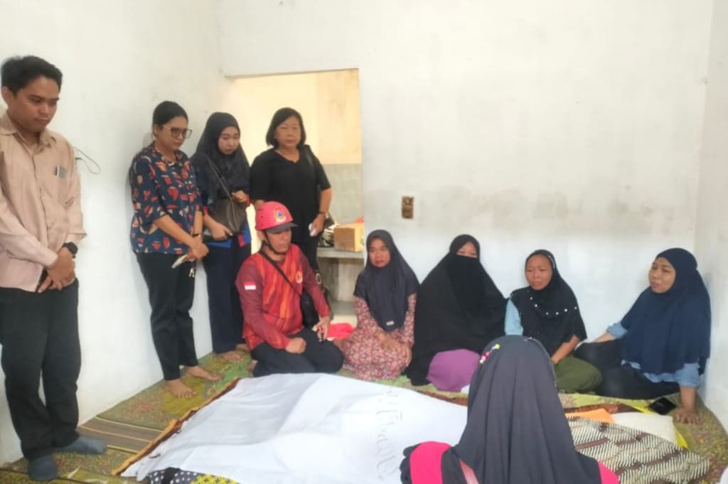 Tragis! Remaja Hanyut di Sungai Sei Belawan Ditemukan Tewas usai 2 Hari Pencarian Tragis! Remaja Hanyut di Sungai Sei Belawan Ditemukan Tewas usai 2 Hari Pencarian