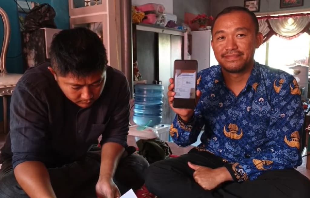 Viral! Guru Honorer di Kuningan Syok Namanya Tercatut Pemilik Ferrari Rp4,5 Miliar Viral! Guru Honorer di Kuningan Syok Namanya Tercatut Pemilik Ferrari Rp4,5 Miliar