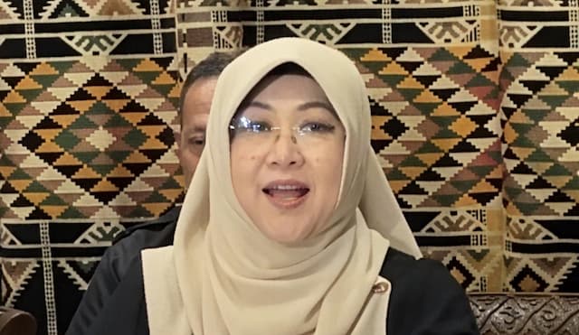 Telusuri Ijazah, Dokter Tifa Berharap Gelar Akademik Rismon Sianipar Asli Telusuri Ijazah, Dokter Tifa Berharap Gelar Akademik Rismon Sianipar Asli