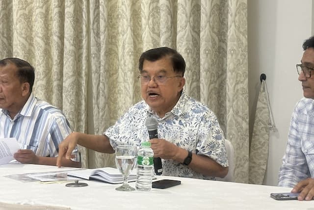 JK Desak Jokowi Tunjukkan Ijazah: Kenapa Tak Kasih Lihat? JK Desak Jokowi Tunjukkan Ijazah: Kenapa Tak Kasih Lihat?