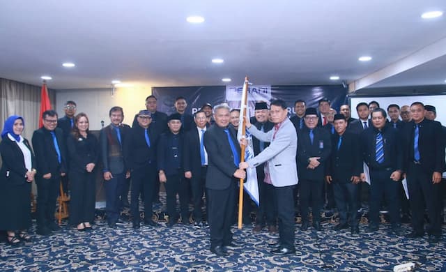 Pengurus DPN Peradi 2026-2031 Dilantik, Imam Hidayat: Perkuat Marwah Advokat Pengurus DPN Peradi 2026-2031 Dilantik, Imam Hidayat: Perkuat Marwah Advokat