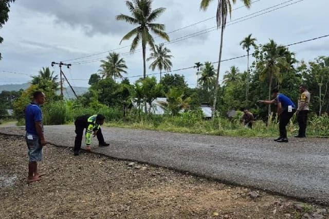 Tragis! Bocah 5 Tahun Tewas Kecelakaan saat Dibonceng Orang Tua di Motor Tragis! Bocah 5 Tahun Tewas Kecelakaan saat Dibonceng Orang Tua di Motor