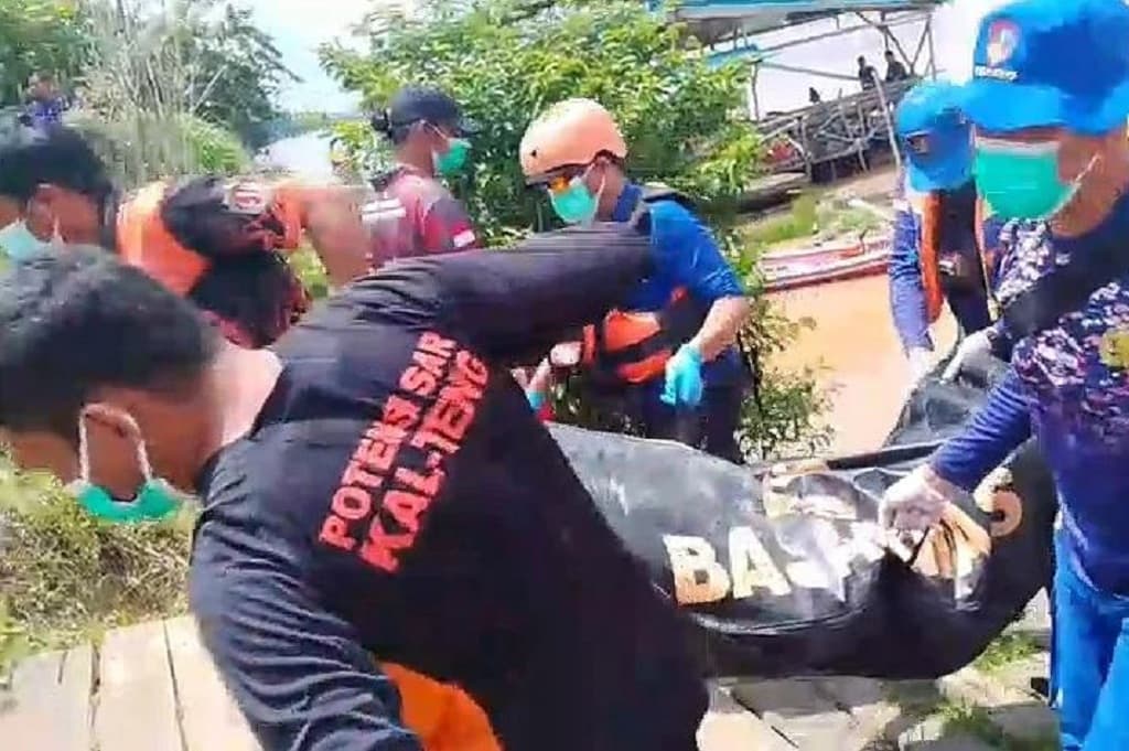 Tragis! Pria Hilang saat Mandi di Sungai Katingan Ditemukan Tewas Tenggelam Tragis! Pria Hilang saat Mandi di Sungai Katingan Ditemukan Tewas Tenggelam