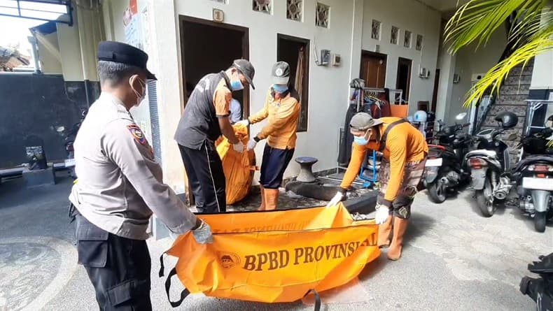 Gianyar Geger! Pria Ditemukan Tewas Membusuk di Kamar Kos Gianyar Geger! Pria Ditemukan Tewas Membusuk di Kamar Kos