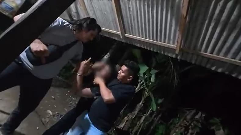 Perampok Bersenpi di Parkiran Masjid Langkat Ditangkap Perampok Bersenpi di Parkiran Masjid Langkat Ditangkap