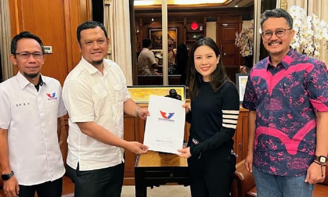 Pimpin DPW Perindo Sultra, Ferry Irawan Segera Konsolidasi dan Perkuat Struktur Partai Pimpin DPW Perindo Sultra, Ferry Irawan Segera Konsolidasi dan Perkuat Struktur Partai