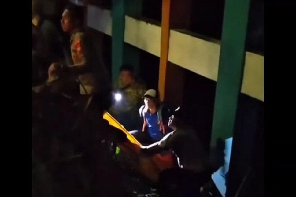 Kecelakaan Motor Tabrak Pohon di Ponorogo, 1 Orang Tewas Tercebur ke Telaga Ngebel Kecelakaan Motor Tabrak Pohon di Ponorogo, 1 Orang Tewas Tercebur ke Telaga Ngebel