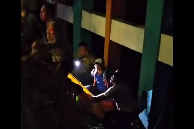 Kecelakaan Motor Tabrak Pohon di Ponorogo, 1 Orang Tewas Tercebur ke Telaga Ngebel Kecelakaan Motor Tabrak Pohon di Ponorogo, 1 Orang Tewas Tercebur ke Telaga Ngebel