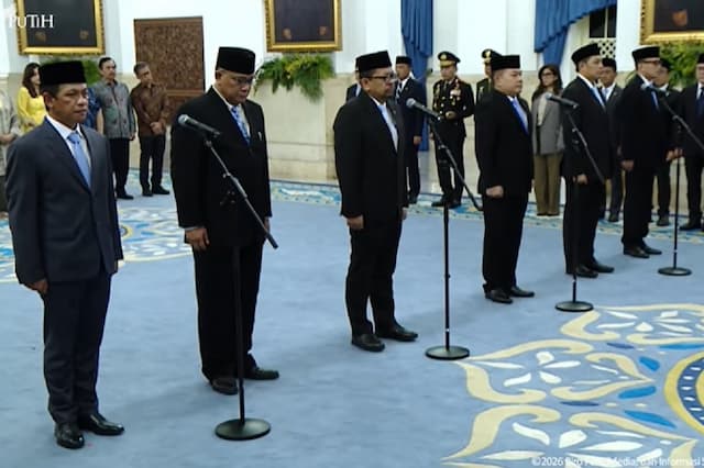 Breaking News: Prabowo Lantik Jumhur Hidayat Jadi Menteri Lingkungan Hidup Breaking News: Prabowo Lantik Jumhur Hidayat Jadi Menteri Lingkungan Hidup