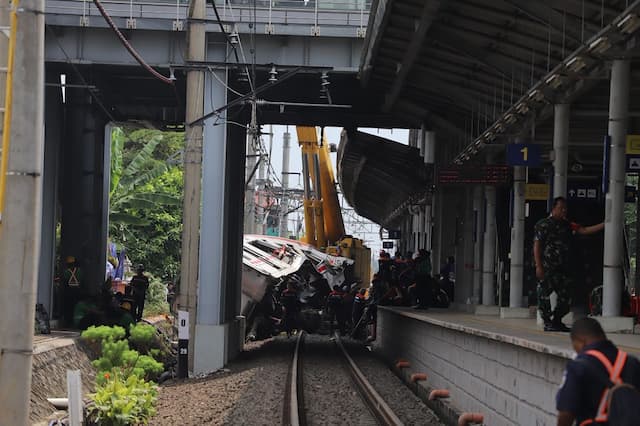 Detik-Detik Kecelakaan Kereta Bekasi, KA Argo Bromo Melaju 110 Km per Jam Sebelum Tabrak KRL Detik-Detik Kecelakaan Kereta Bekasi, KA Argo Bromo Melaju 110 Km per Jam Sebelum Tabrak KRL
