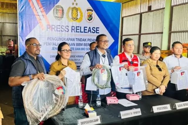 Mafia BBM Subsidi di Merauke Papua Ditangkap, Negara Rugi Hampir Rp200 Juta Mafia BBM Subsidi di Merauke Papua Ditangkap, Negara Rugi Hampir Rp200 Juta