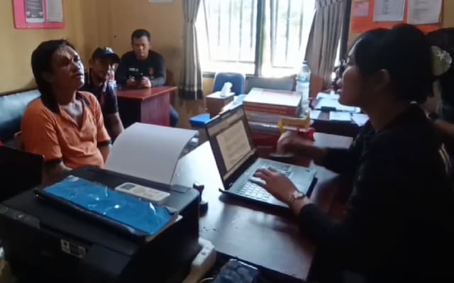 Halusinasi usai Pakai Sabu, Ayah di Tulang Bawang Barat Tega Tikam Anak Kandung Halusinasi usai Pakai Sabu, Ayah di Tulang Bawang Barat Tega Tikam Anak Kandung