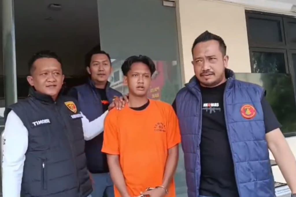 Tampang Adik Tikam Kakak Kandung hingga Tewas di Semarang, Kini Dipenjara dan Menyesal Tampang Adik Tikam Kakak Kandung hingga Tewas di Semarang, Kini Dipenjara dan Menyesal