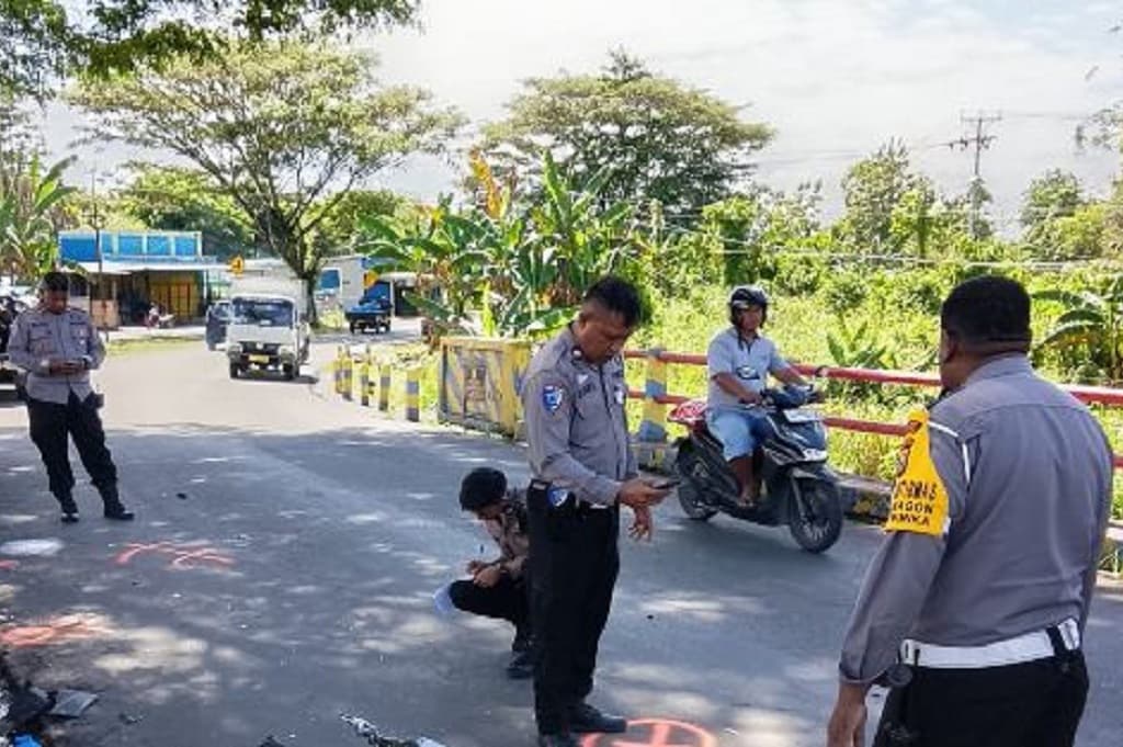 Kecelakaan Maut 2 Motor Tabrakan di Mapurujaya Mimika, 2 Orang Tewas Kecelakaan Maut 2 Motor Tabrakan di Mapurujaya Mimika, 2 Orang Tewas