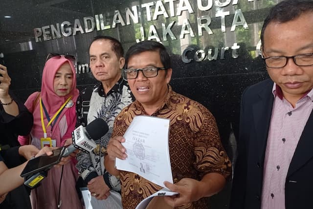 Bonjowi Tuding UGM Sengaja Pasang Badan Bela Jokowi: Ada Apa Sebenarnya? Bonjowi Tuding UGM Sengaja Pasang Badan Bela Jokowi: Ada Apa Sebenarnya?