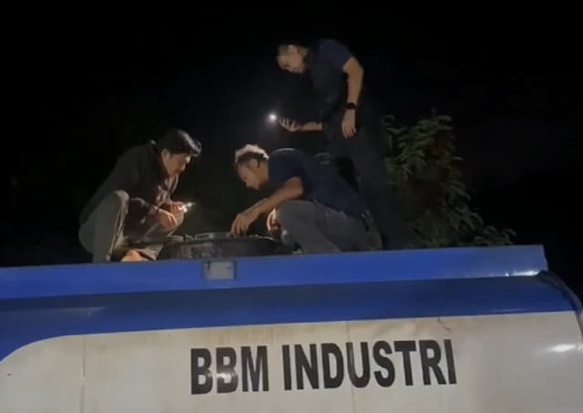 Polairud Polda Babel Bongkar Mafia Solar Subsidi di Belitung, Libatkan Operator SPBU Polairud Polda Babel Bongkar Mafia Solar Subsidi di Belitung, Libatkan Operator SPBU