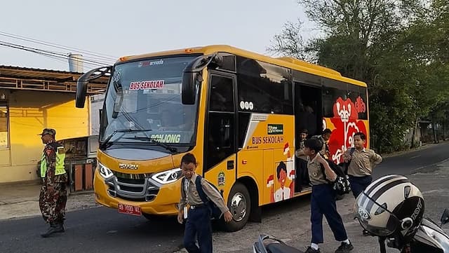 Dampak Kenaikan BBM Non-Subsidi, Layanan Bus Sekolah Gratis di Gunungkidul Terpangkas Dampak Kenaikan BBM Non-Subsidi, Layanan Bus Sekolah Gratis di Gunungkidul Terpangkas