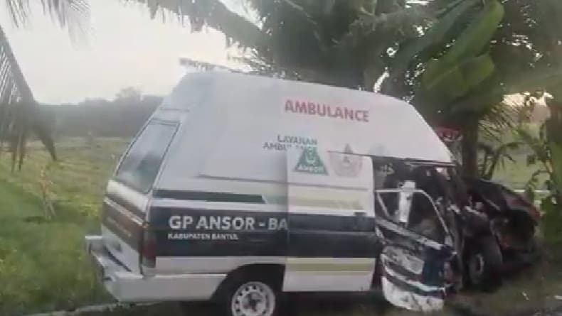 Kronologi Tabrakan Maut di Purworejo, Ambulans Oleng Hantam Truk hingga Ringsek Kronologi Tabrakan Maut di Purworejo, Ambulans Oleng Hantam Truk hingga Ringsek