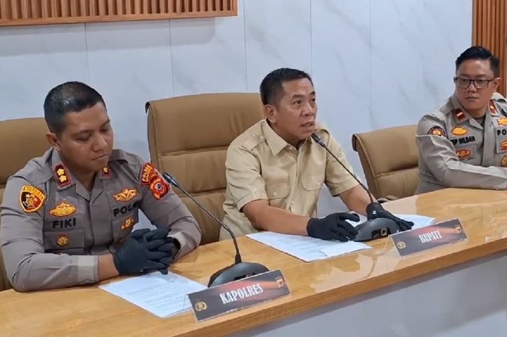 Motif Pembunuhan Siswa SMK di Karawang, Pelaku Ingin Kuasai Motor gegara Terlilit Utang Motif Pembunuhan Siswa SMK di Karawang, Pelaku Ingin Kuasai Motor gegara Terlilit Utang