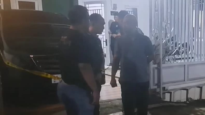 Polisi Olah TKP Penembakan di Rumah Pegawai Lapas Tebing Tinggi, Usut Pelaku Teror Polisi Olah TKP Penembakan di Rumah Pegawai Lapas Tebing Tinggi, Usut Pelaku Teror