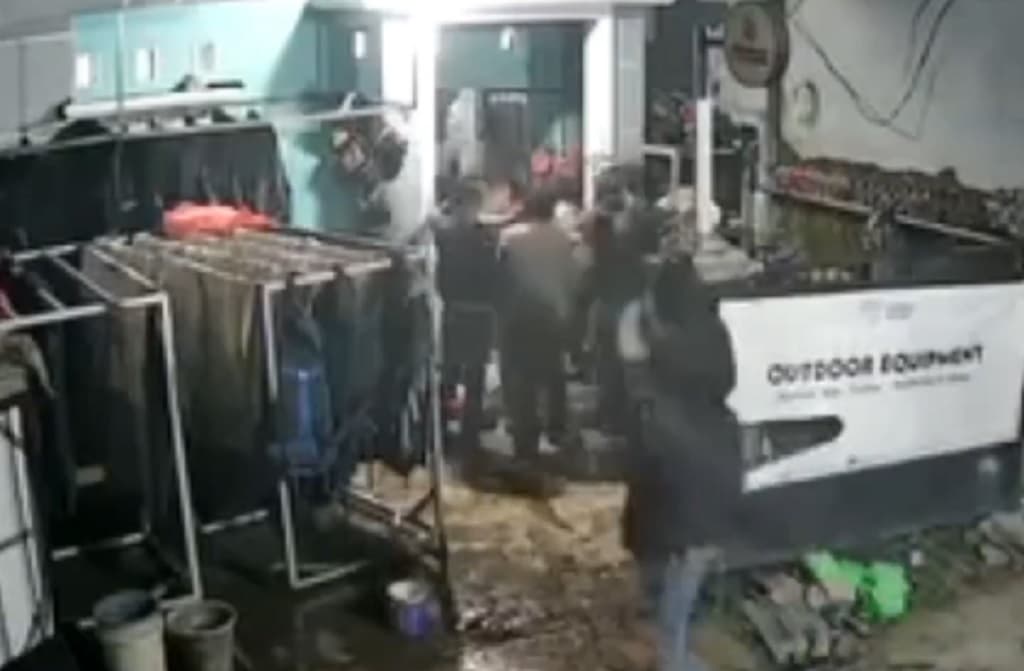 Brutal! Komplotan Pemuda Serang 3 Penjaga Rental Tenda di Gowa, Korban Trauma Brutal! Komplotan Pemuda Serang 3 Penjaga Rental Tenda di Gowa, Korban Trauma