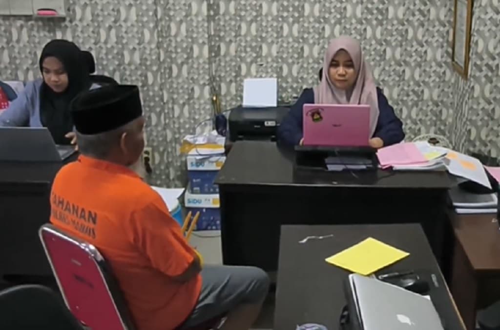 Terungkap! Begini Modus Oknum Kiai Cabuli 3 Santriwati di Maros Terungkap! Begini Modus Oknum Kiai Cabuli 3 Santriwati di Maros