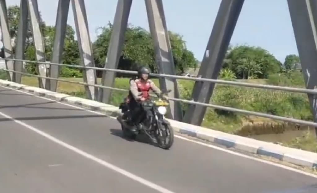 2 Remaja Disergap Kawanan Begal saat Buang Air Kecil di Jembatan Hrojokan Jember 2 Remaja Disergap Kawanan Begal saat Buang Air Kecil di Jembatan Hrojokan Jember
