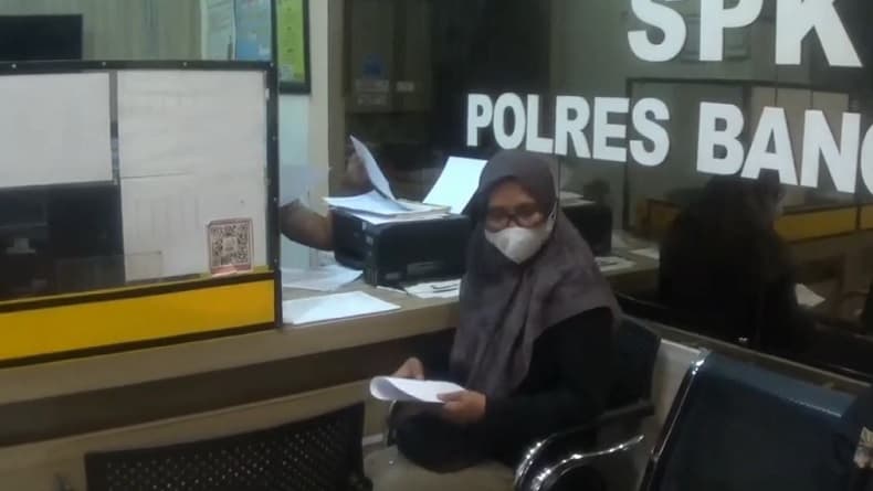 Kronologi Perempuan Dipukul Preman di Terminal Bangkalan, Berawal Percekcokan Anak Korban Kronologi Perempuan Dipukul Preman di Terminal Bangkalan, Berawal Percekcokan Anak Korban