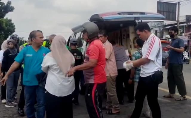 Kecelakaan di Jambi, Wanita Pegawai PPPK Tewas Terlindas Truk Tangki Kecelakaan di Jambi, Wanita Pegawai PPPK Tewas Terlindas Truk Tangki