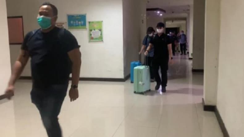 Penggeledahan Kantor Dinkes Ponorogo Berlangsung 8 Jam, Sejumlah Dokumen Disita Penggeledahan Kantor Dinkes Ponorogo Berlangsung 8 Jam, Sejumlah Dokumen Disita