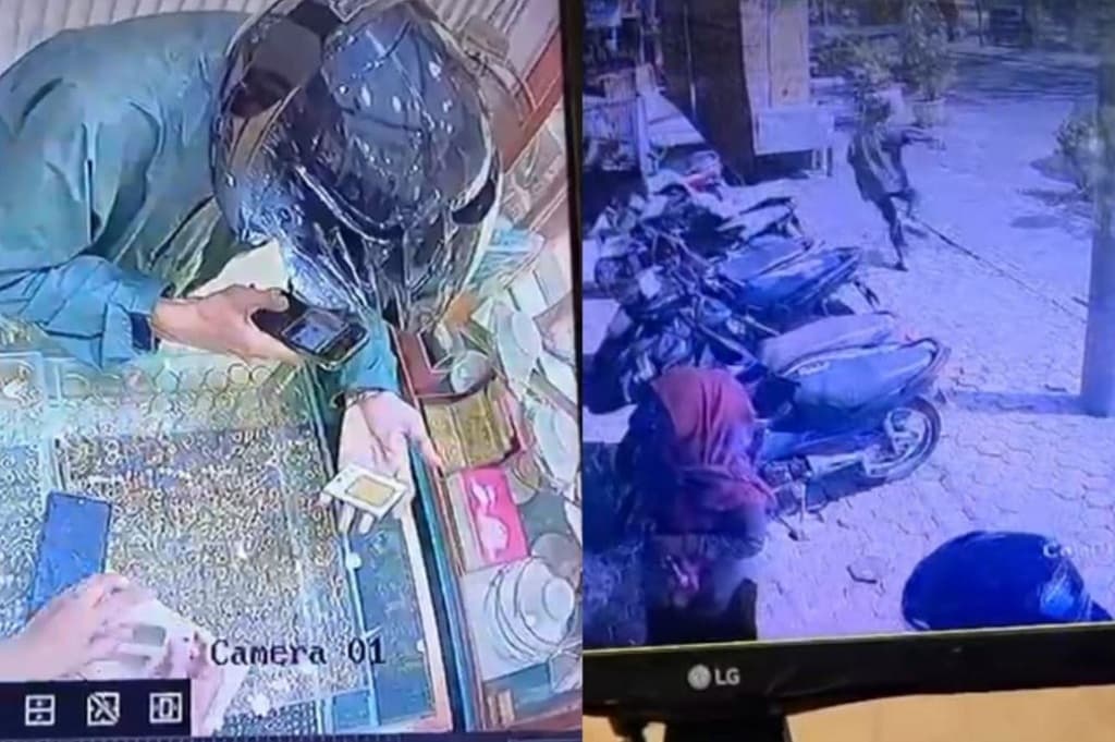 Terekam CCTV! Pria Pakai Helm Curi Emas Senilai Rp400 Juta dalam Toko di Medan Terekam CCTV! Pria Pakai Helm Curi Emas Senilai Rp400 Juta dalam Toko di Medan