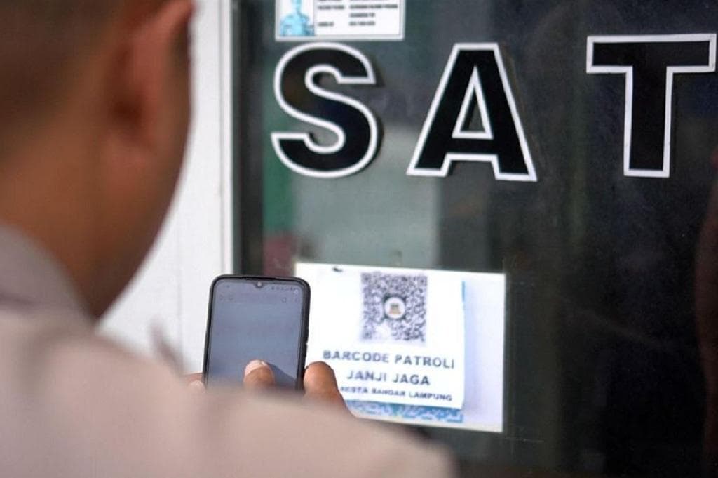 Polda Lampung Terapkan Patroli Barcode Cegah Kriminalitas, Aktivitas Polisi Dipantau Real Time Polda Lampung Terapkan Patroli Barcode Cegah Kriminalitas, Aktivitas Polisi Dipantau Real Time