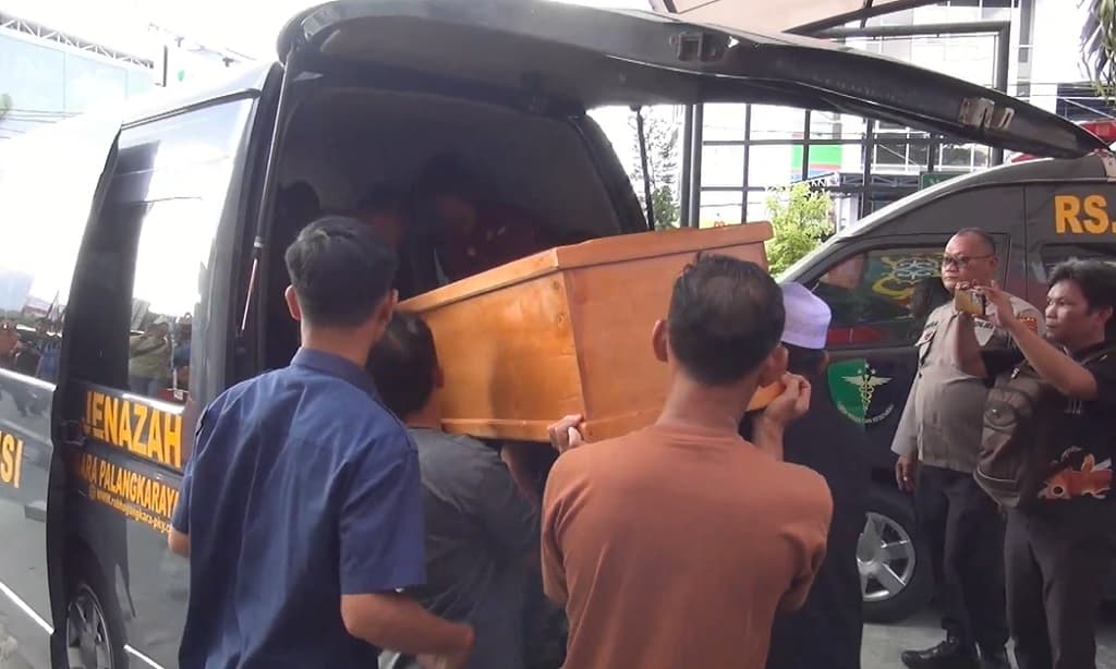 Eks Polisi Terpidana Seumur Hidup Ditemukan Tewas di Sel Isolasi Lapas Palangka Raya Eks Polisi Terpidana Seumur Hidup Ditemukan Tewas di Sel Isolasi Lapas Palangka Raya