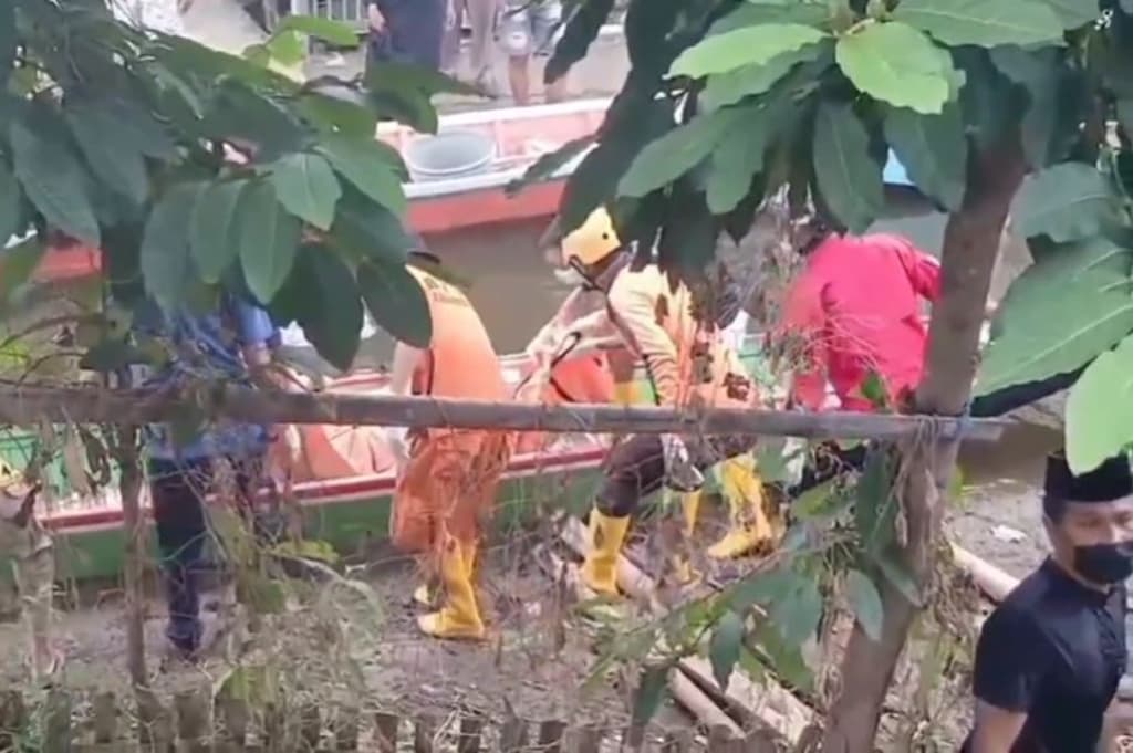 Wajo Geger, Perempuan 58 Tahun Ditemukan Tewas Membusuk dalam Rumah Wajo Geger, Perempuan 58 Tahun Ditemukan Tewas Membusuk dalam Rumah