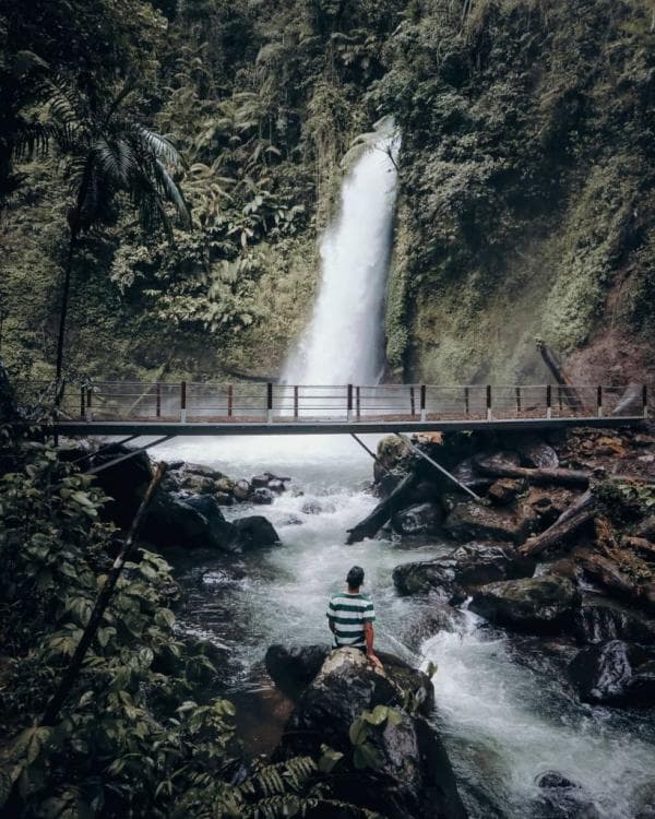 Curug Sawer di Sukabumi: Lengkap dari Sejarah, Harga Tiket, Spot Foto hingga Lokasinya Curug Sawer di Sukabumi: Lengkap dari Sejarah, Harga Tiket, Spot Foto hingga Lokasinya