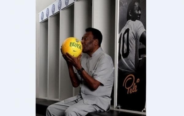 Breaking News! Legenda Sepak Bola Brazil Pele Meninggal Dunia Breaking News! Legenda Sepak Bola Brazil Pele Meninggal Dunia