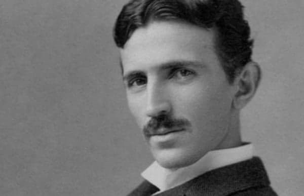 5 Penemuan Canggih Nikola Tesla yang Masih Digunakan Sampai Sekarang 5 Penemuan Canggih Nikola Tesla yang Masih Digunakan Sampai Sekarang