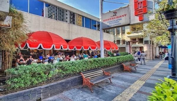 Inilah Cafe dan Restoran Tertua di Bandung, Nyesel Kalau Belum Pernah Mampir Inilah Cafe dan Restoran Tertua di Bandung, Nyesel Kalau Belum Pernah Mampir