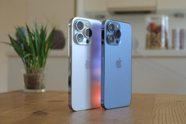 Kenali Perbedaan iPhone Ori iBox, iPhone ex Inter dan Distributor yang Perlu Diketahui Kenali Perbedaan iPhone Ori iBox, iPhone ex Inter dan Distributor yang Perlu Diketahui