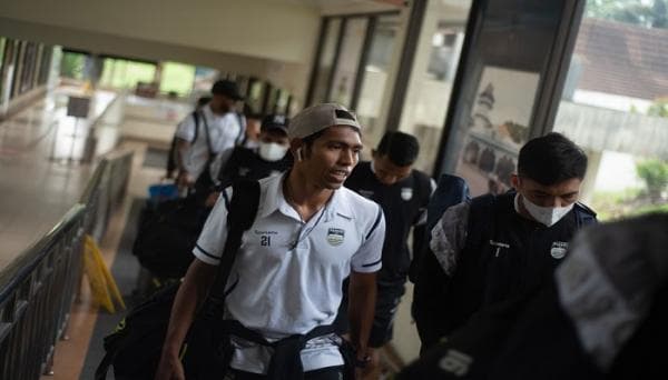 Skuad Komplet! Inilah 22 Pemain Persib yang Disiapkan Hadapi Bali United Skuad Komplet! Inilah 22 Pemain Persib yang Disiapkan Hadapi Bali United