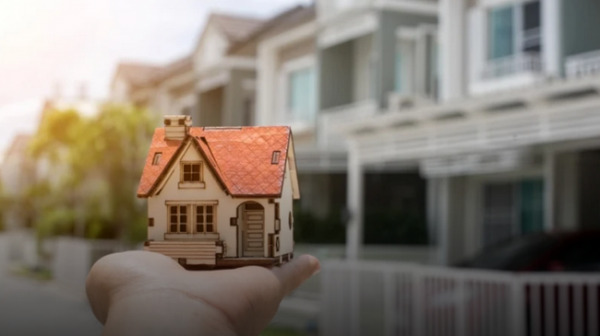 Arti Mimpi Pindahan Rumah Menurut Islam dan Primbon Jawa Arti Mimpi Pindahan Rumah Menurut Islam dan Primbon Jawa