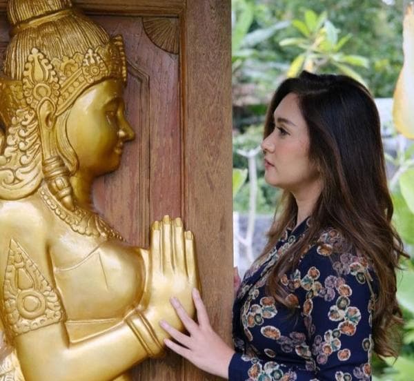 Nafa Urbach Unggah Foto di Instagram, Netizen: Jodohnya Ariel Noah Nafa Urbach Unggah Foto di Instagram, Netizen: Jodohnya Ariel Noah