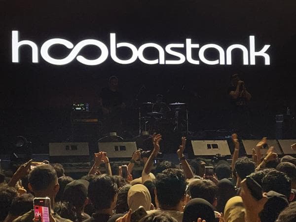 Pertama Kali di Medan, Hoobastank Sukses Menghibur Para Fans di Panggung Deliland Festival Pertama Kali di Medan, Hoobastank Sukses Menghibur Para Fans di Panggung Deliland Festival