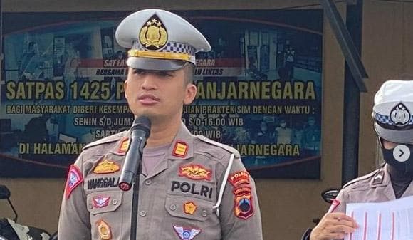 Truk tak Kuat Nanjak di Banjarnegara, Kasat Lantas: 2 Tewas, 1 Luka Berat, 1 Luka Ringan Truk tak Kuat Nanjak di Banjarnegara, Kasat Lantas: 2 Tewas, 1 Luka Berat, 1 Luka Ringan