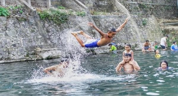 5 Tempat Wisata Alam di Garut untuk Healing Tipis-tipis, Nomor 4 Bisa Renang Gratis 5 Tempat Wisata Alam di Garut untuk Healing Tipis-tipis, Nomor 4 Bisa Renang Gratis