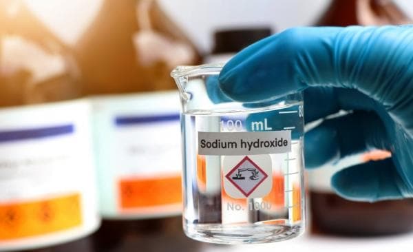 Apa itu Senyawa NaOH, Struktur, Sifat, dan Kegunaannya dalam Kehidupan Apa itu Senyawa NaOH, Struktur, Sifat, dan Kegunaannya dalam Kehidupan