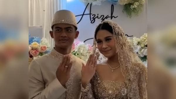 Kisah Cinta Pratama Arhan dan Azizah Salsha hingga Resmi Menikah di Jepang Kisah Cinta Pratama Arhan dan Azizah Salsha hingga Resmi Menikah di Jepang